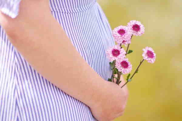 سوره های مجرب برای بارداری و آسان شدن وضع حمل خانم ها